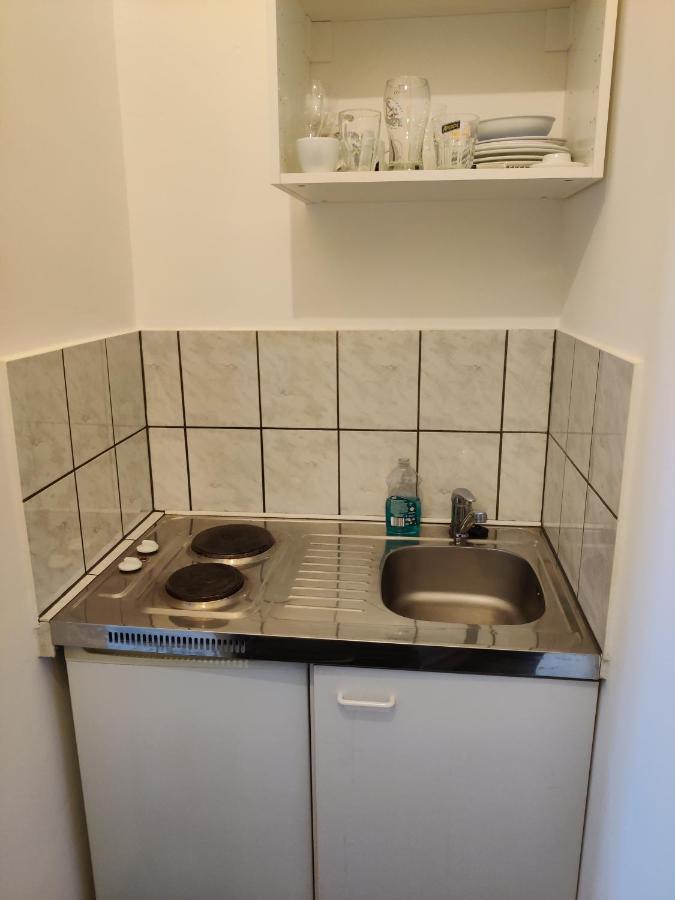 Beautiful Apartment Near The Centre Вена Экстерьер фото