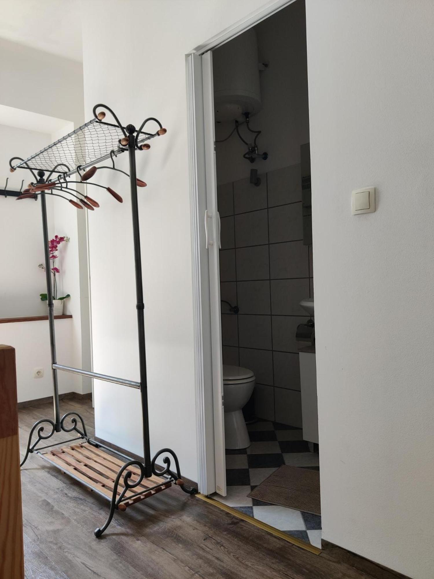 Beautiful Apartment Near The Centre Вена Экстерьер фото